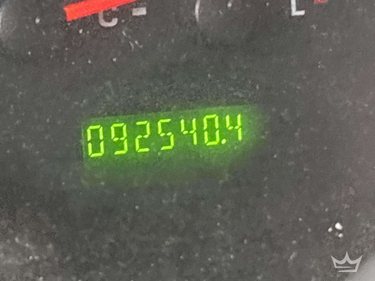 2004-ford-cargo-image-6