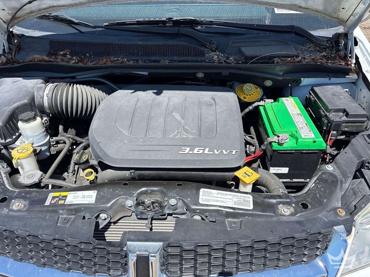 2017-dodge-grand-caravan-image-26