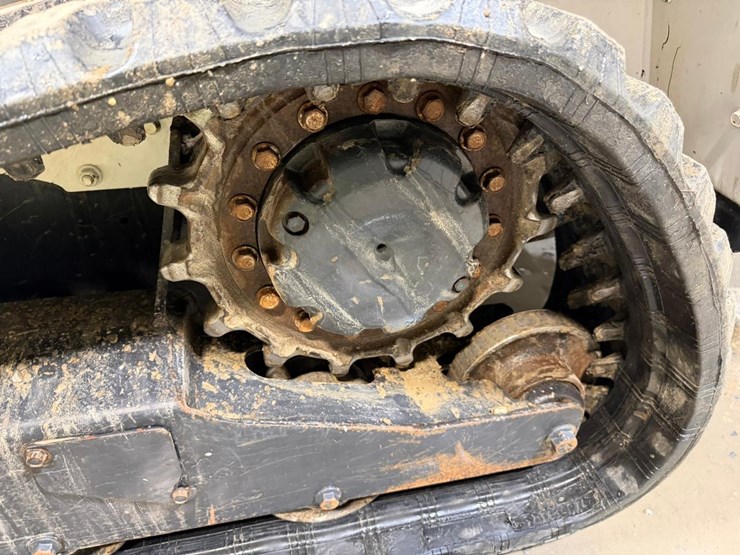 bobcat-t450-image-14