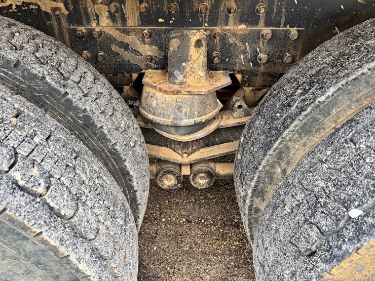 freightliner-fl112-image-9