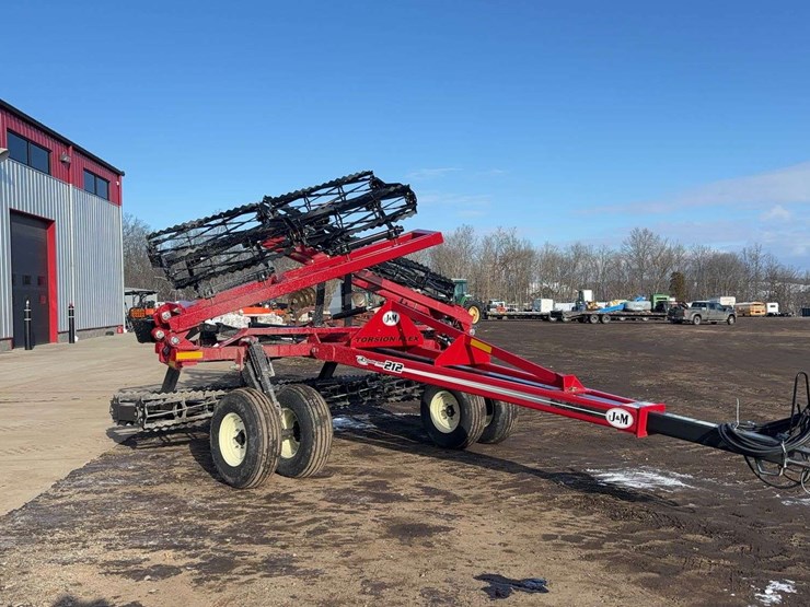 2024-j&m-tf212-image-3