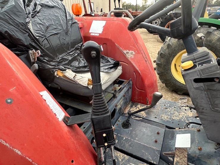 massey-ferguson-1455v-image-40