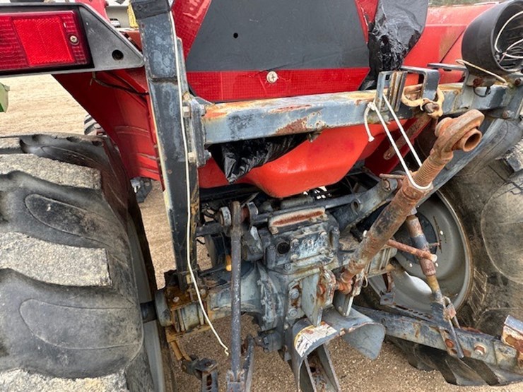 massey-ferguson-1455v-image-12