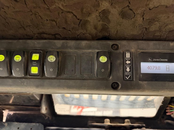 deere-ct332-image-27