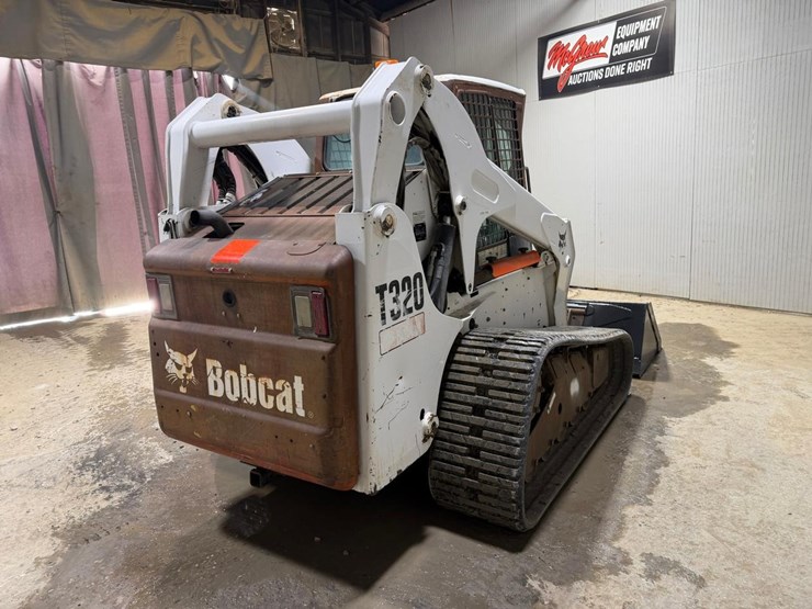 bobcat-t320-image-5