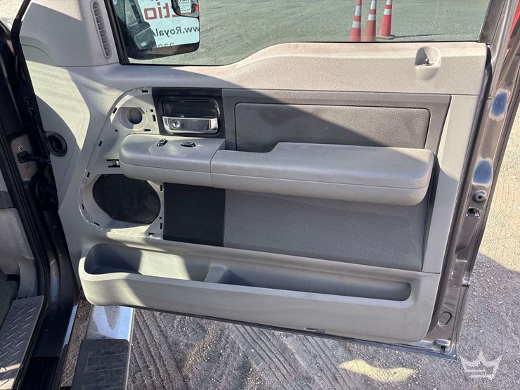 2004-ford-f150-image-19