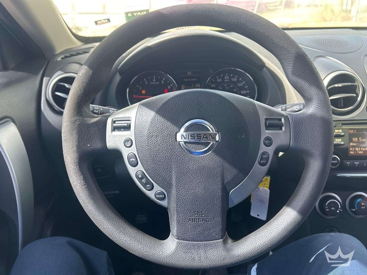 2015-nissan-rogue-image-16