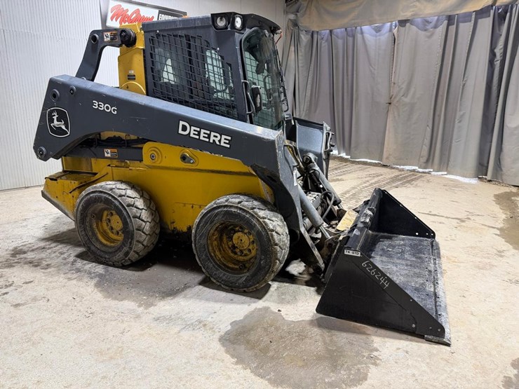 deere-330g-image-6