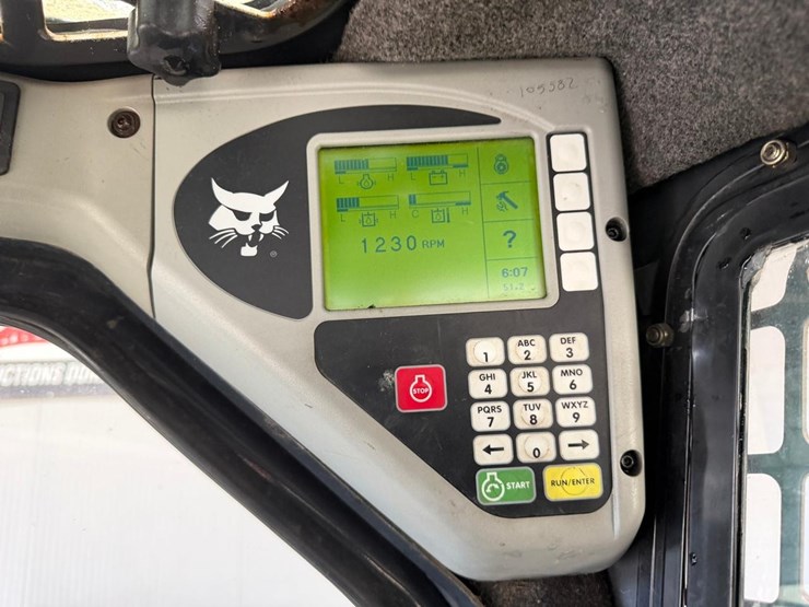 bobcat-t320-image-25