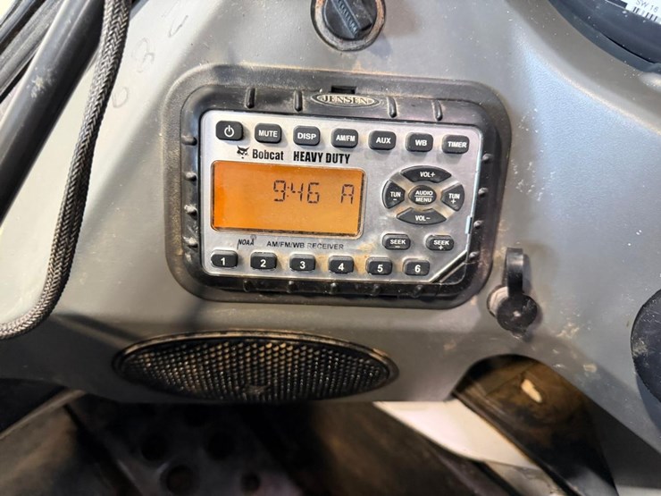 bobcat-t740-image-30