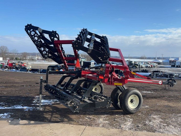 2024-j&m-tf212-image-4