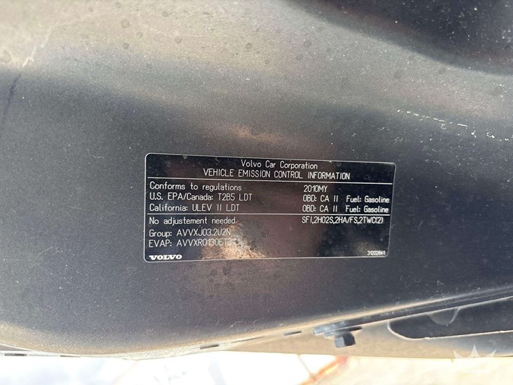 2010-volvo-xc90-image-9