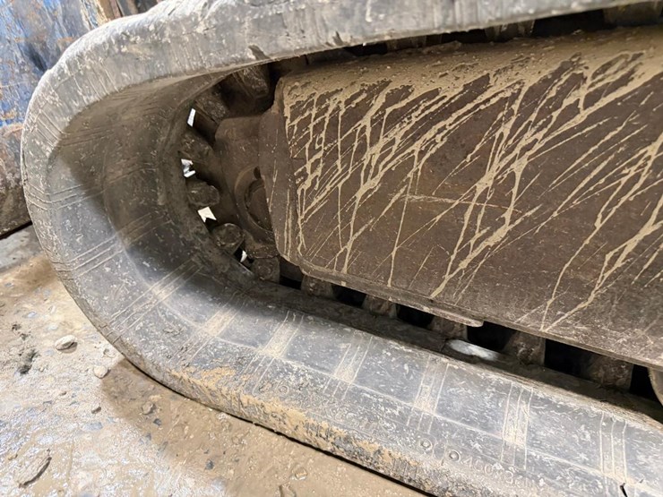 bobcat-t750-image-13