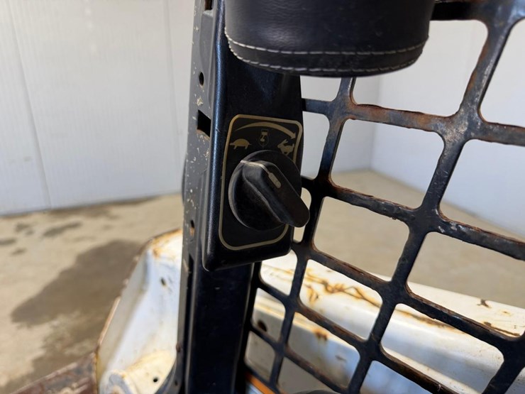 bobcat-t550-image-27