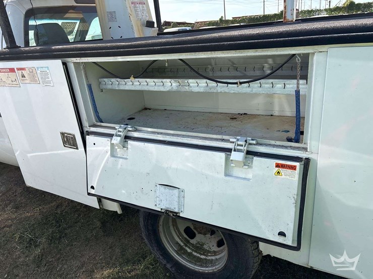 2015-ford-f350-image-17