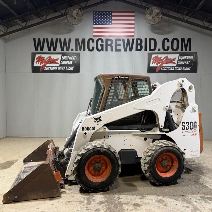 BOBCAT S300