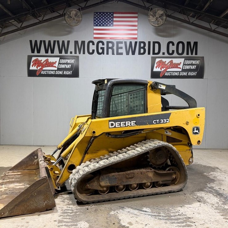 DEERE CT332