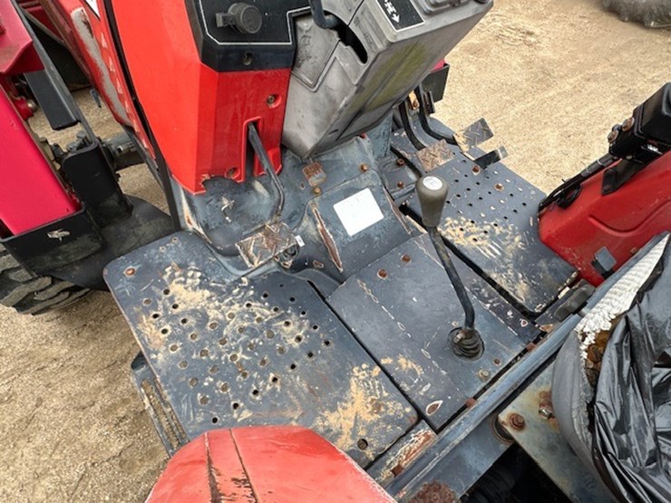 massey-ferguson-1455v-image-47