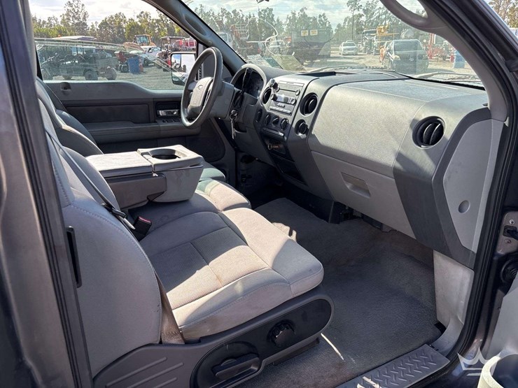 2004-ford-f150-image-22