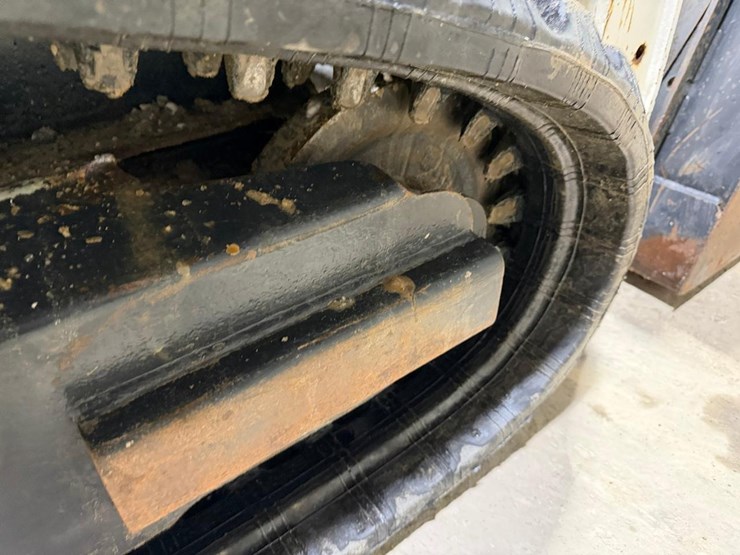 bobcat-t450-image-21