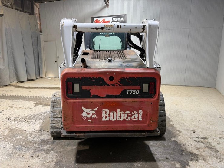 bobcat-t750-image-4