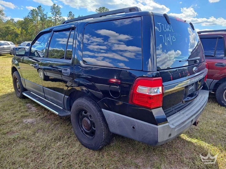 2016-ford-expedition-image-4