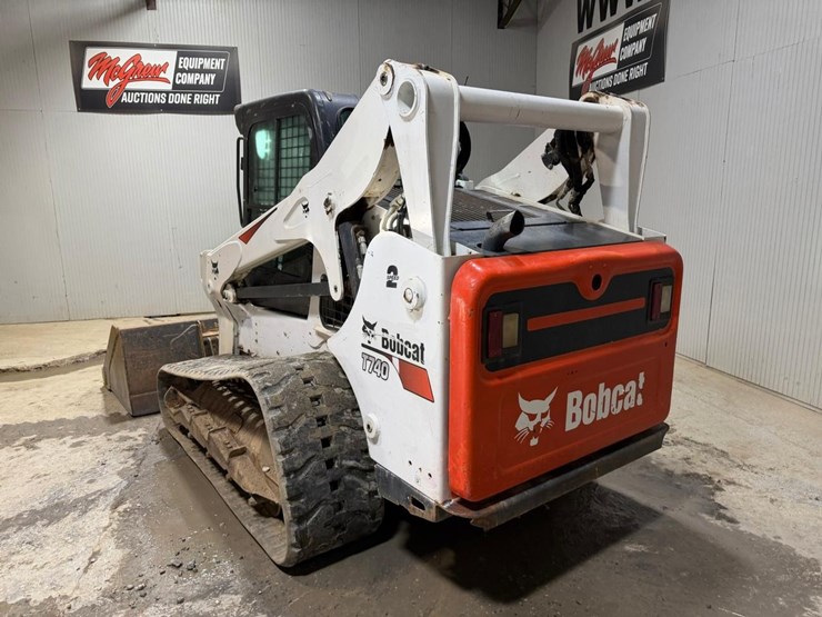 bobcat-t740-image-3