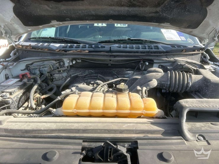 2016-ford-f150-image-12