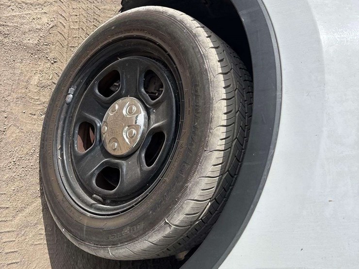 2018-ford-explorer-image-21