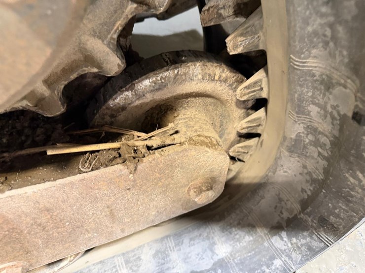 bobcat-t320-image-15