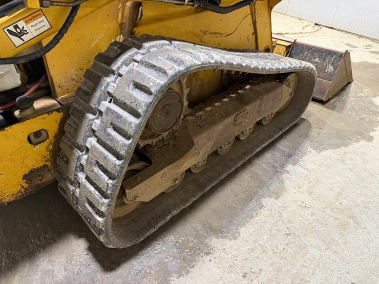 deere-ct332-image-20