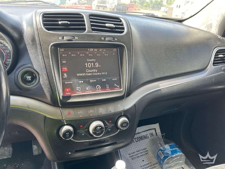 2016-dodge-journey-image-15