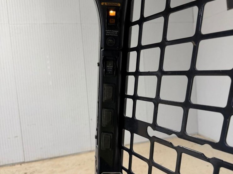 bobcat-t450-image-29