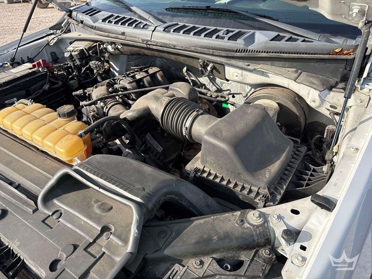 2017-ford-f150-image-8