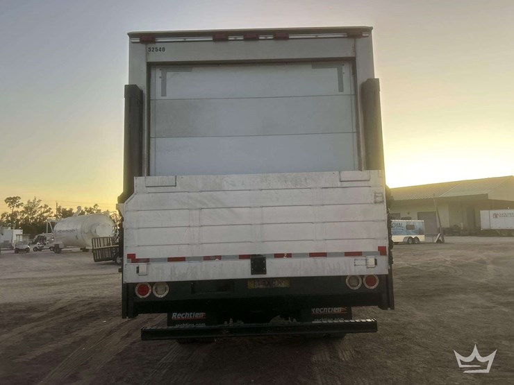 2018-international-durastar-4300-image-17