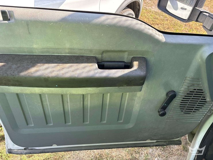 2015-ford-f350-image-11