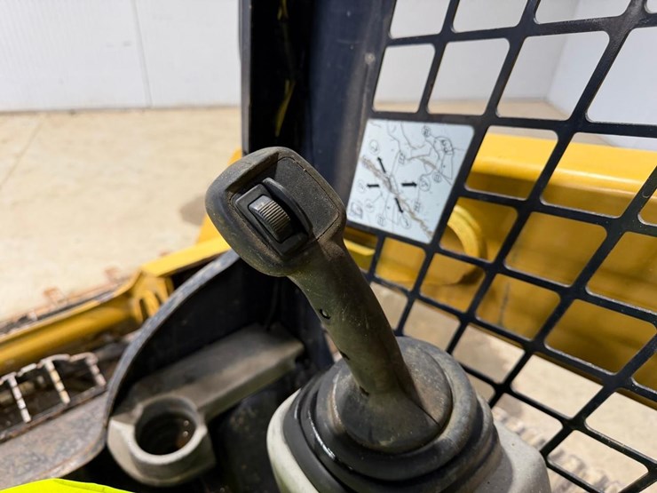 caterpillar-259d-image-26