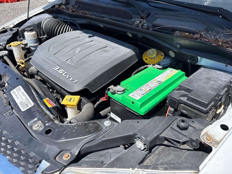 2017-dodge-grand-caravan-image-24