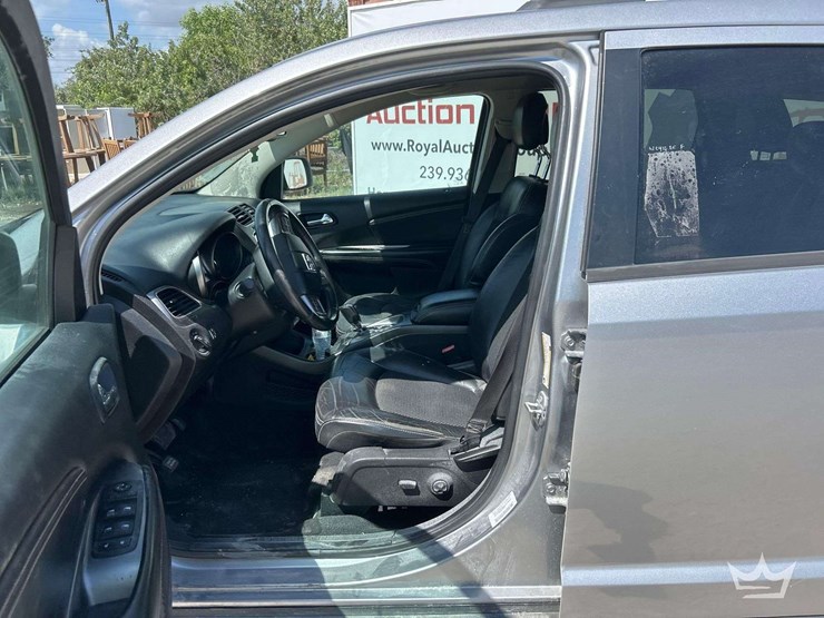 2016-dodge-journey-image-11