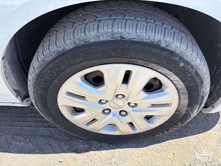 2017-dodge-grand-caravan-image-7