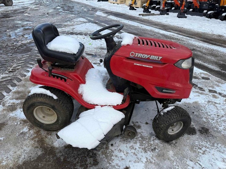 troy-bilt-bronco-image-1
