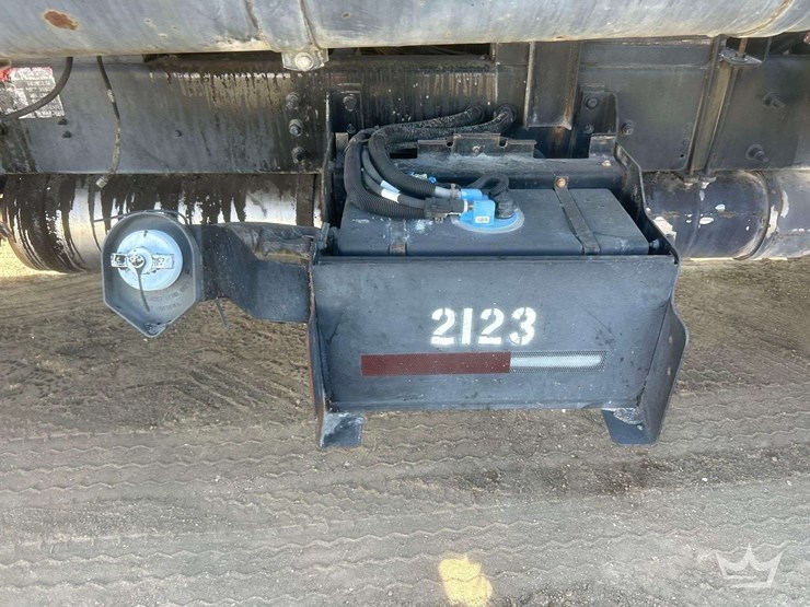 2011-ford-f750-image-31