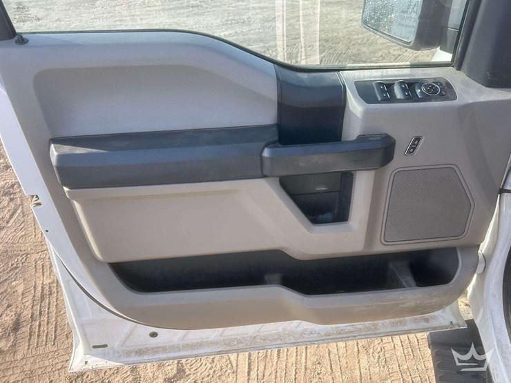 2016-ford-f150-image-6