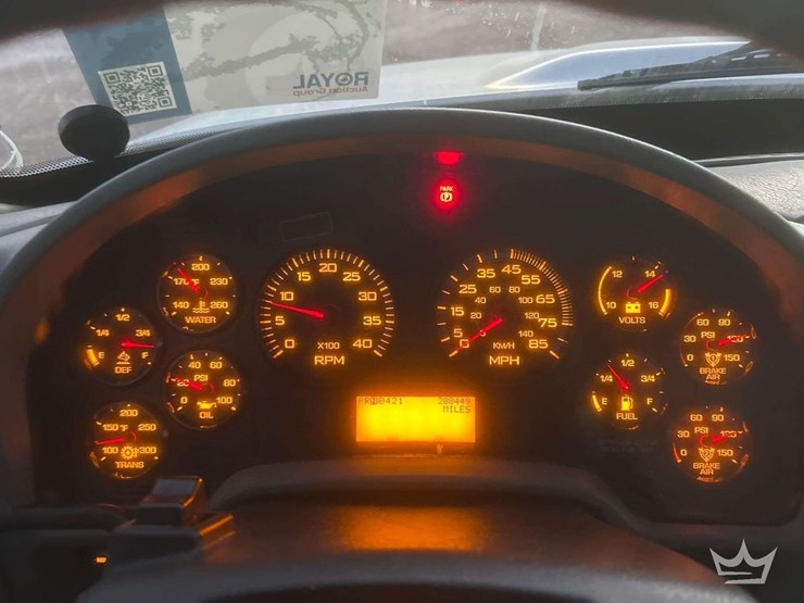 2018-international-durastar-4300-image-21