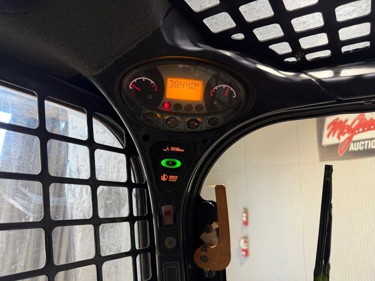 bobcat-t750-image-24