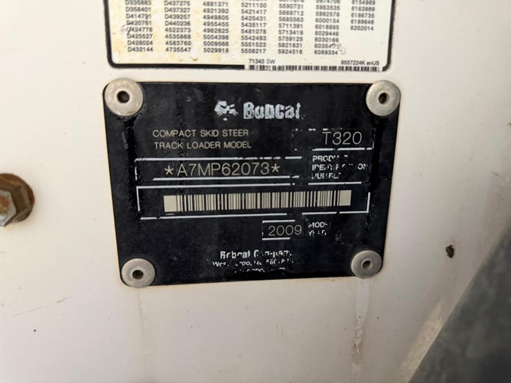 bobcat-t320-image-31