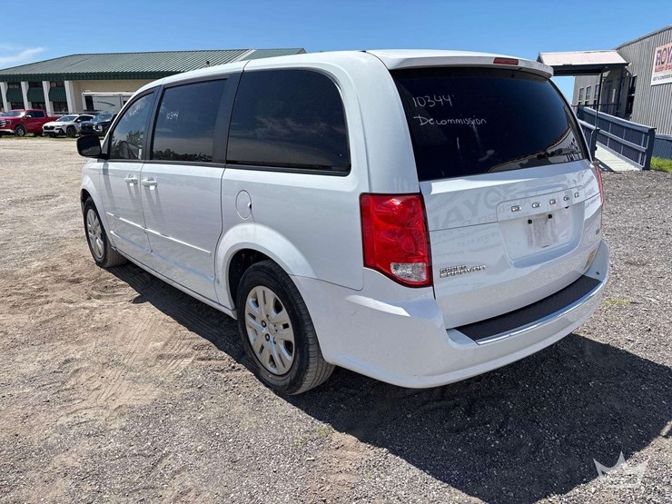 2017-dodge-grand-caravan-image-3