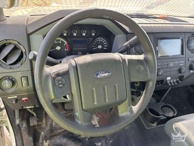 2015-ford-f350-image-13