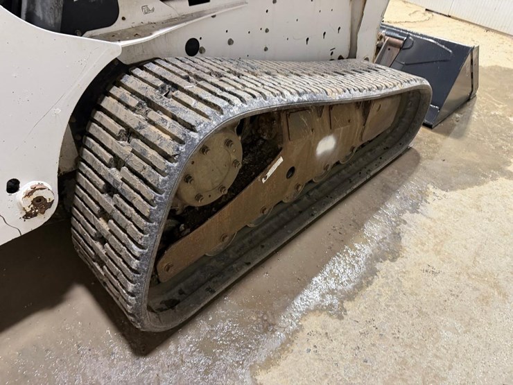 bobcat-t320-image-17