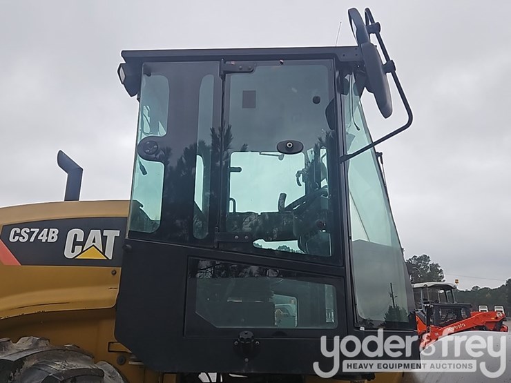 2008-caterpillar-cs74b-image-20
